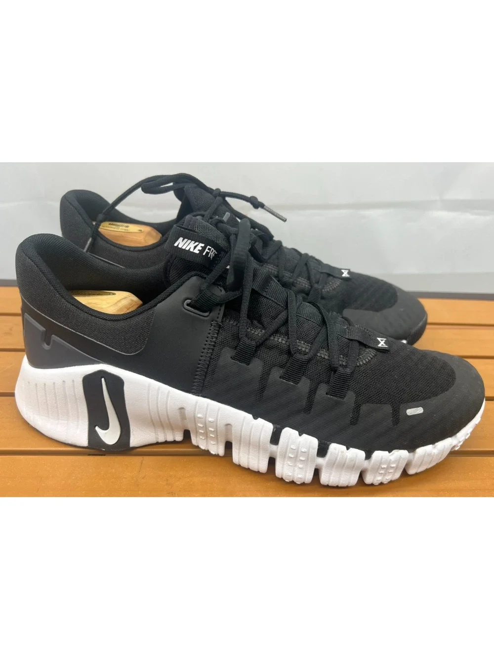 Nike Free Metcon 5 Black White DV3949-001 Mens CrossFit Gym Size 12 - Picture 1 of 12